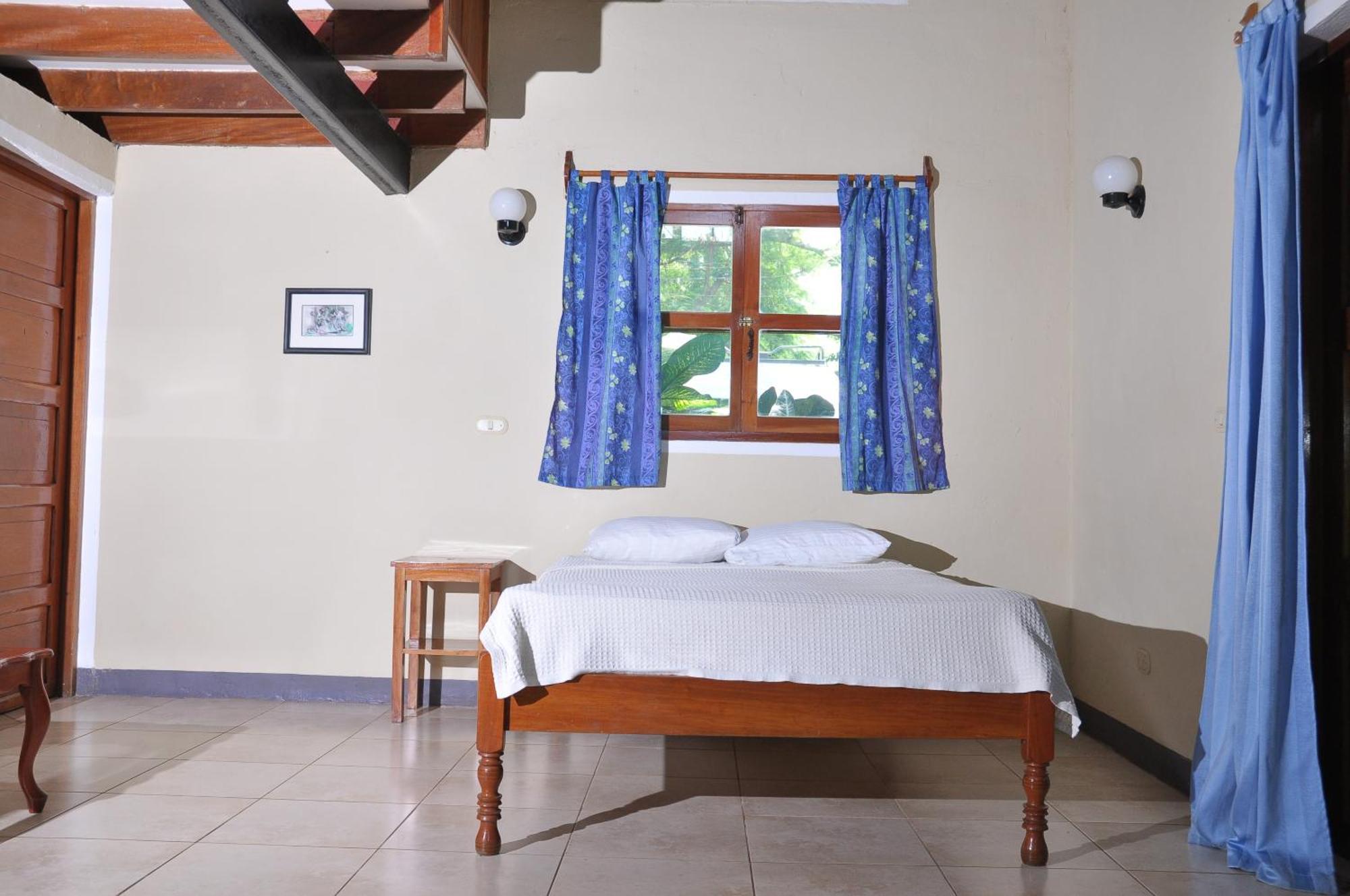 Hotel Villa Paraiso Santo Domingo Room photo